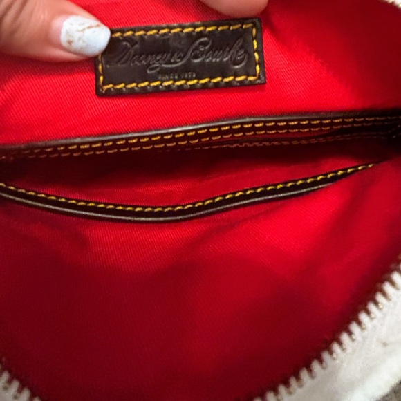 Dooney & Bourke NWOT Black and White Signature DB Design Double Zip Crossbody - Picture 2 of 14